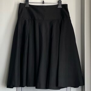 CLUB MONACO Black Full Skirt